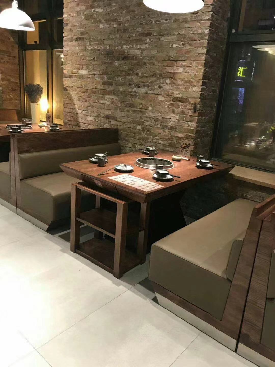 复古极简火锅店案例